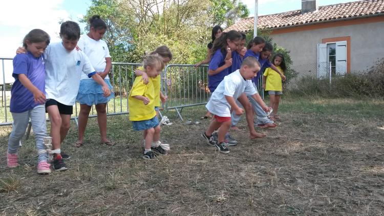 Jeux d'enfants à Escayre (9)