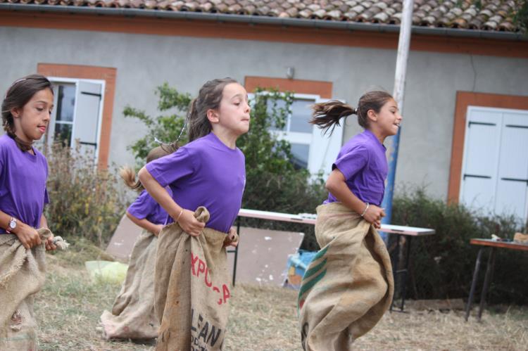 Jeux d'enfants à Escayre (114)